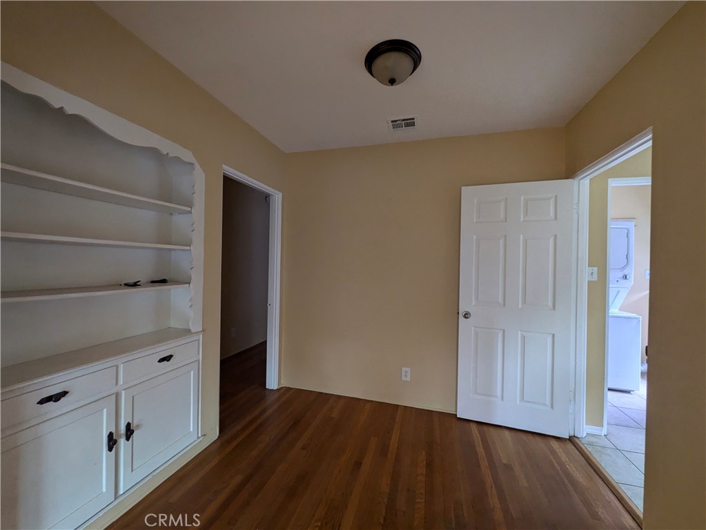 3326 Locust Street Riverside, CA 92501 - Photo 4 of 13 Additional living space