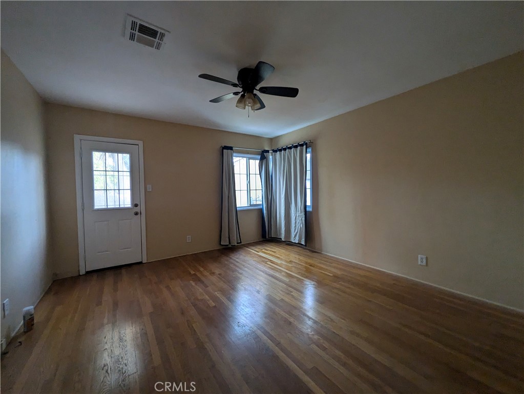 3326 Locust Street Riverside, CA 92501 - Photo 9 of 13 Bedroom