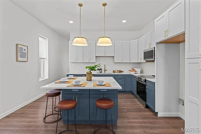 $335,000 | 4258 Swan Avenue, St. Louis, MO 63110