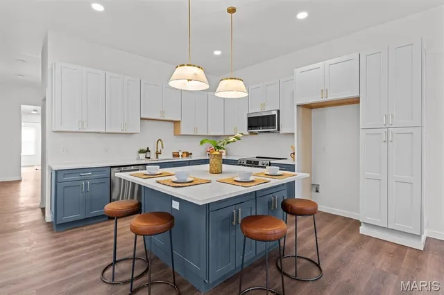 $335,000 | 4258 Swan Avenue, St. Louis, MO 63110