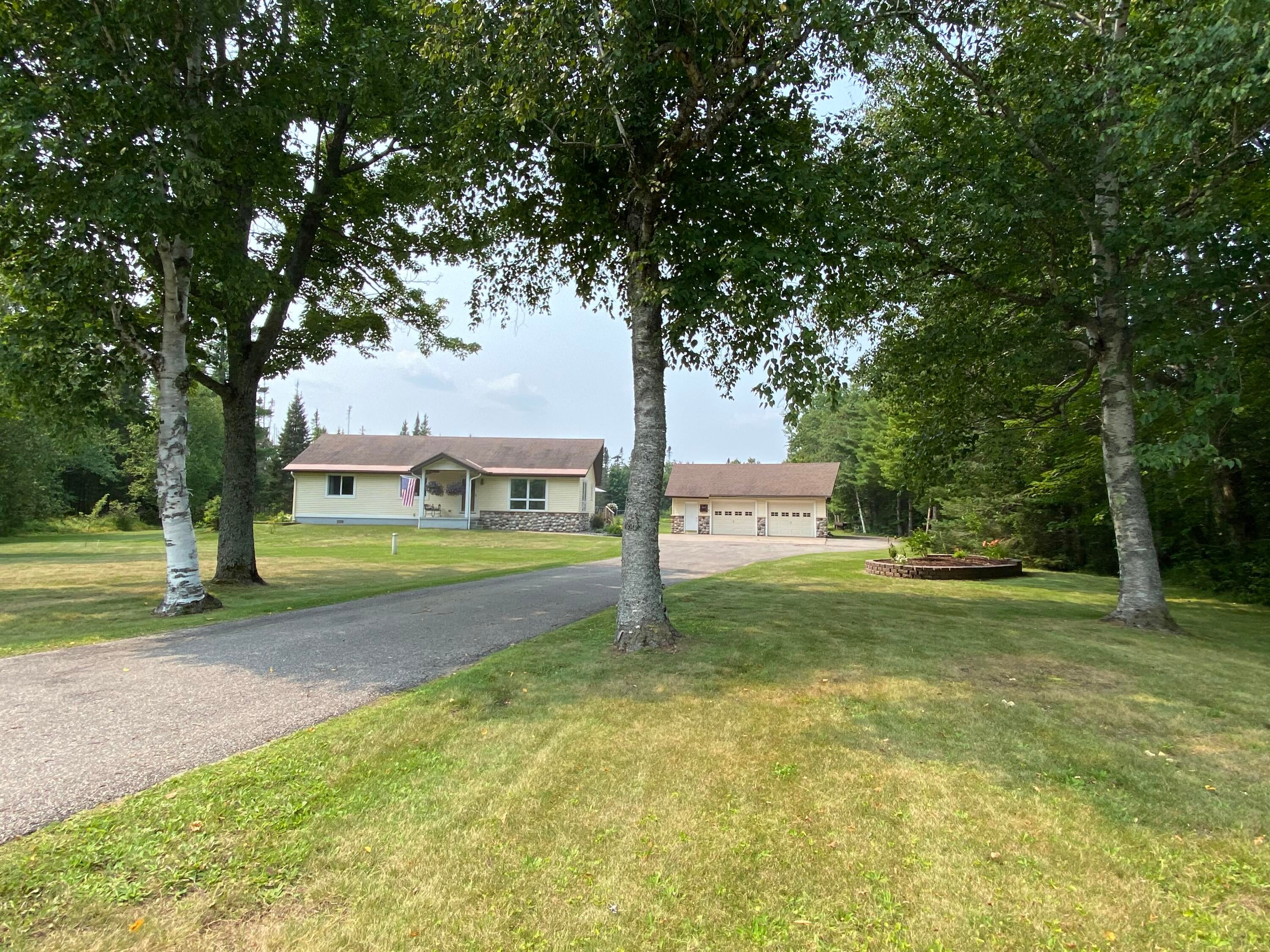 6214 South Forrest Side Road Brimley, MI 49715 - Photo 4 of 39 Gallery Image 4