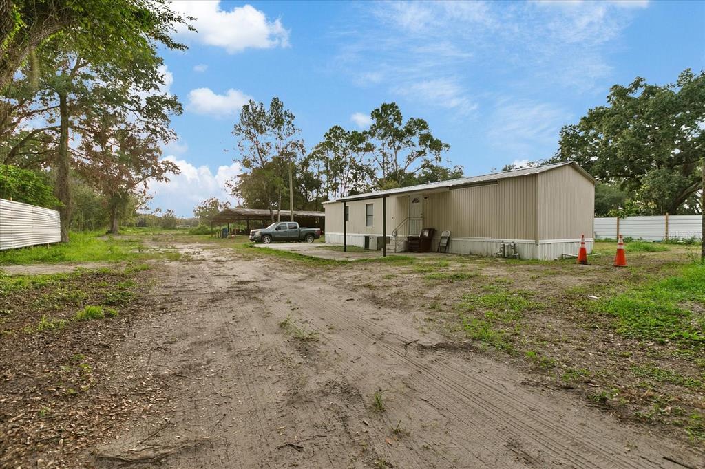 2102 Sydney Dover Road Dover, FL 33527 - Photo 13 of 38