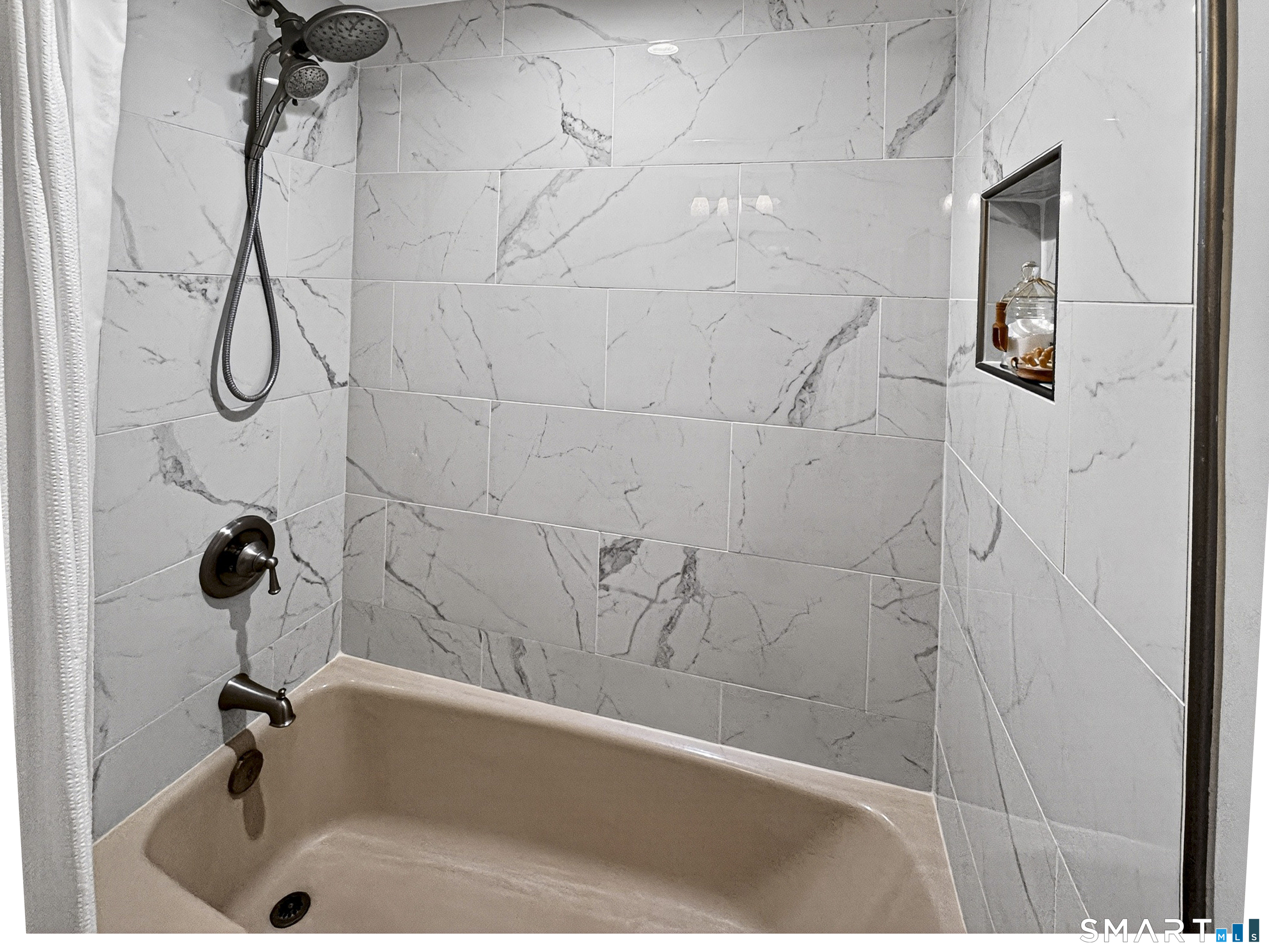 229 Bacon Pond Road, Unit 352 Woodbury, CT 06798 - Photo 18 of 40