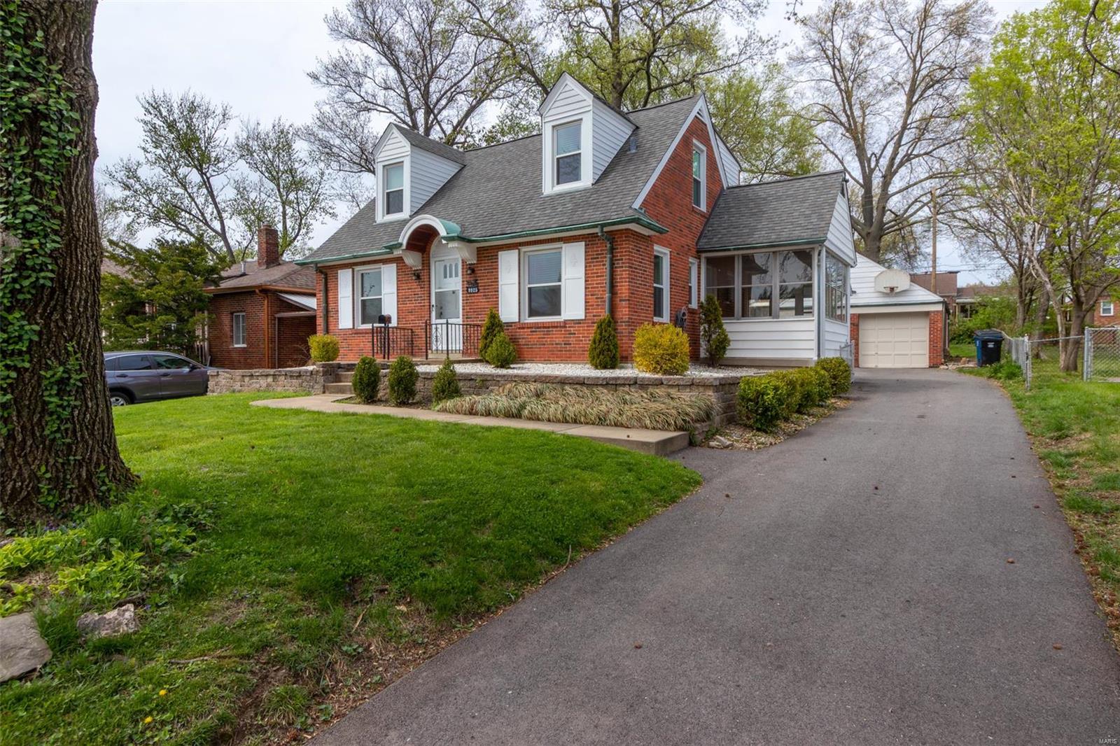 9925 Reavis Road Affton, MO 63123 - Photo 18 of 28 Gallery Image 18