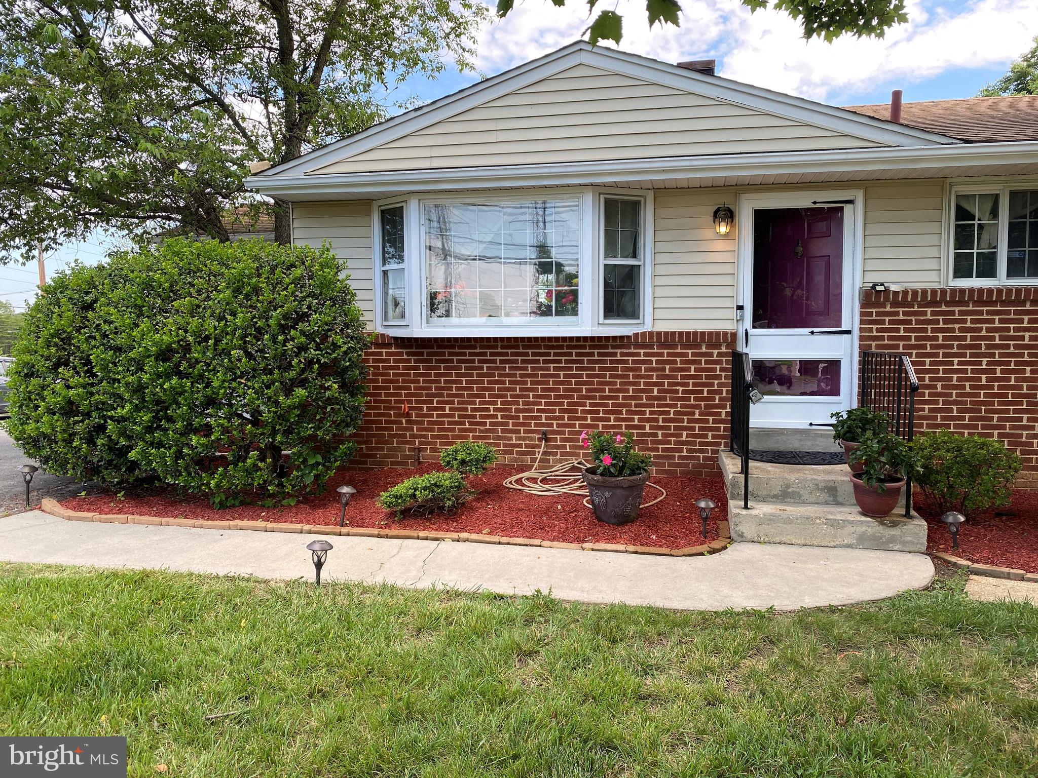 9815 Piscataway Road Clinton, MD 20735 - Photo 3 of 70 Gallery Image 3