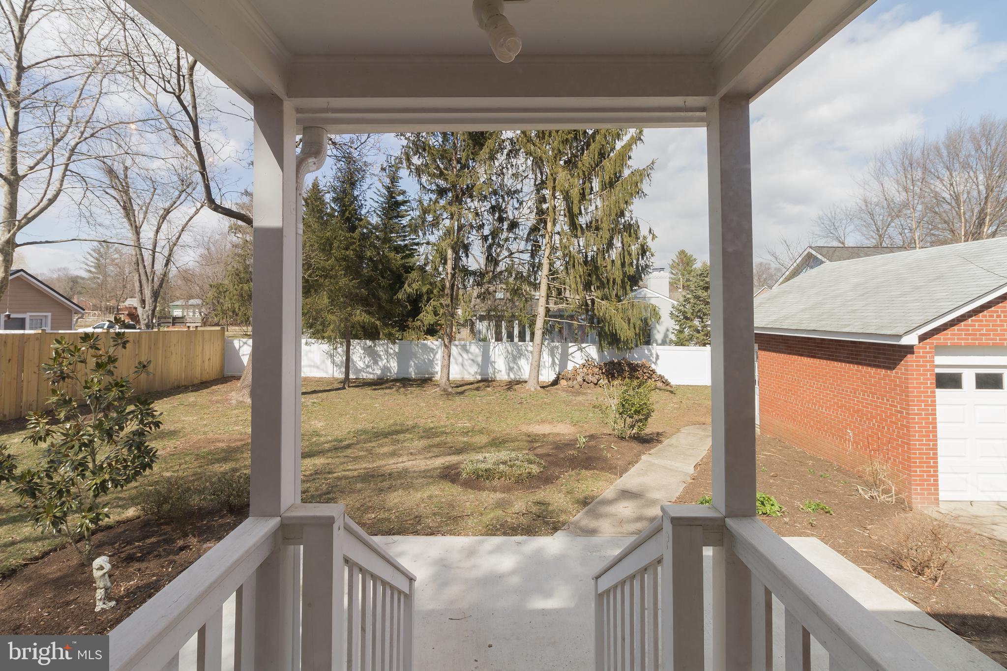 318 Edwards Ferry Road Northeast Leesburg, VA 20176 - Photo 4 of 43 Gallery Image 4