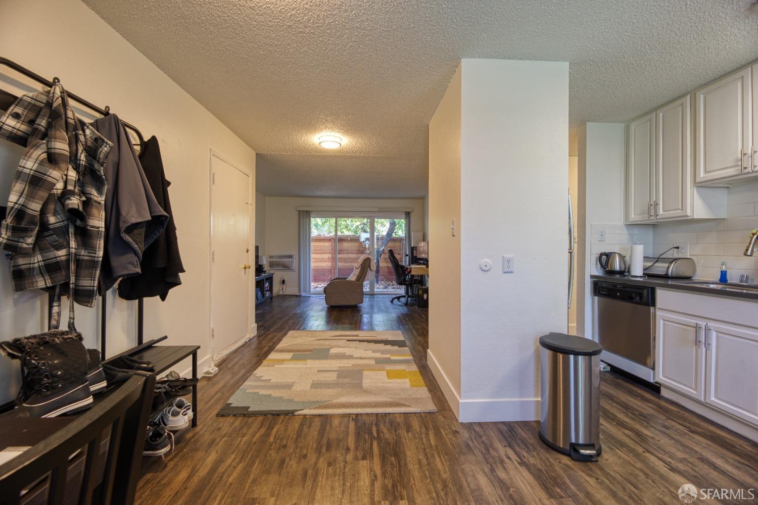 1621 Detroit Avenue Concord, CA 94520 - Photo 11 of 29