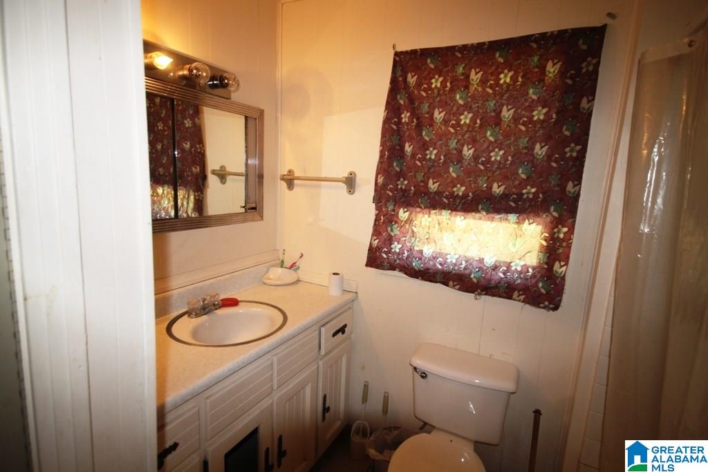 1560 White Plains Road Anniston, AL 36207 - Photo 17 of 38