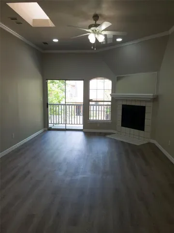 $1,695 | 1501 Cedar Elm Drive, Unit 201, Euless, TX 76039