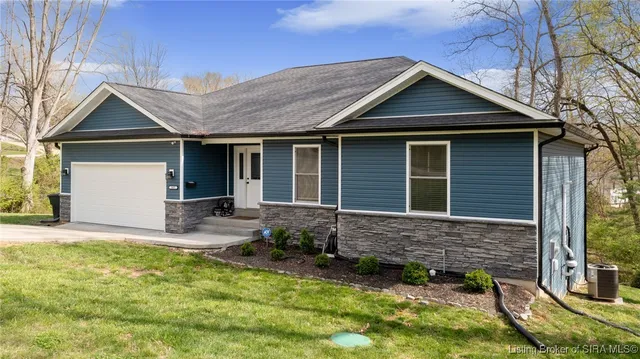 $399,900 | 865 Capitol Boulevard, Corydon, IN 47112