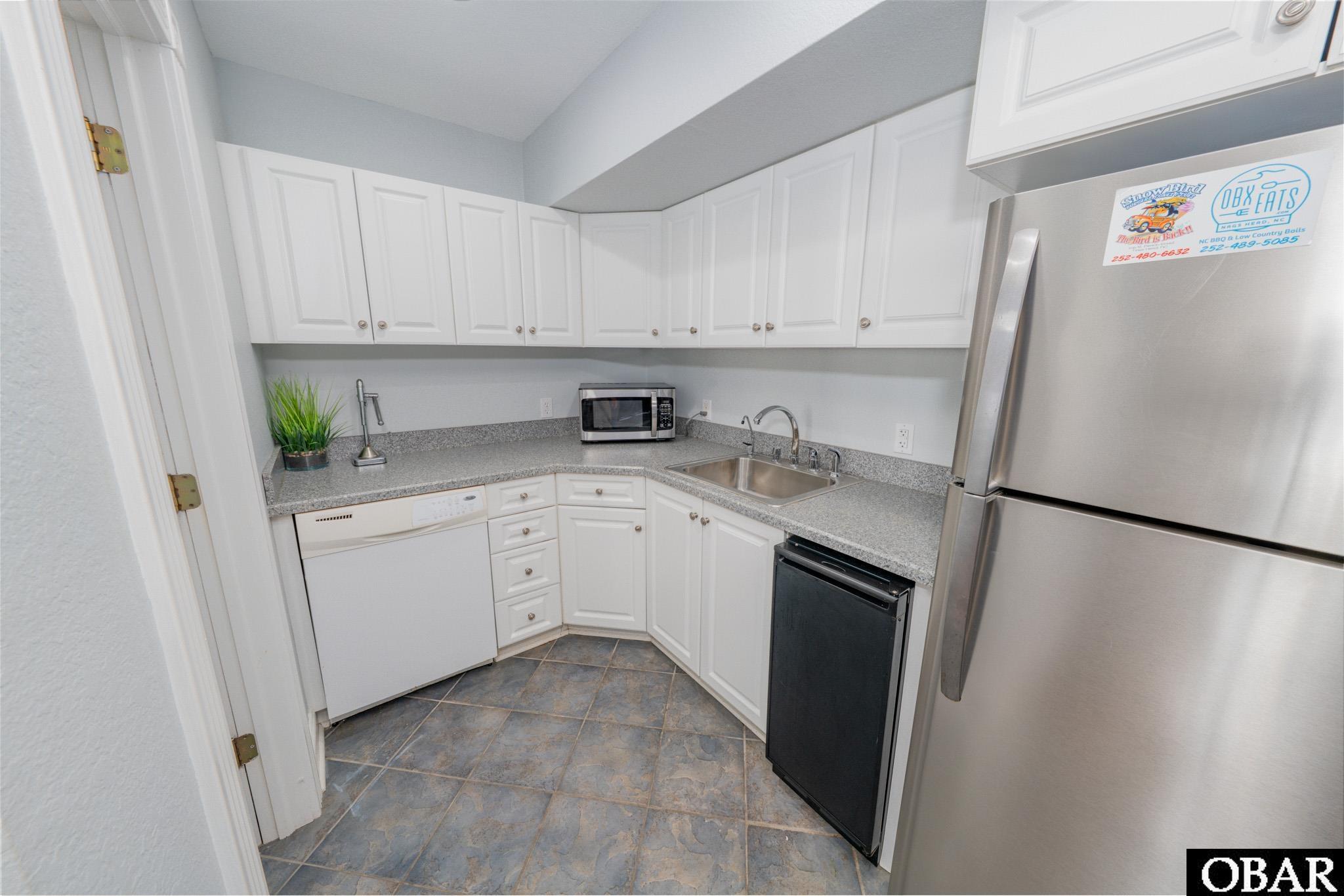 7245 South Old Oregon Inlet Road Nags Head, NC 27959 - Photo 39 of 50 1st Level Kitchenette