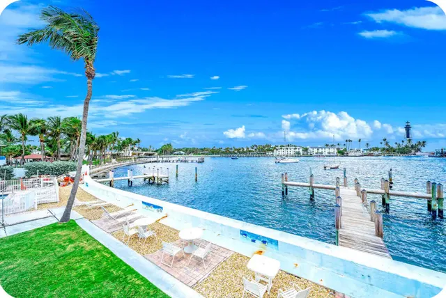 $2,100 | 2508 Bay Drive, Unit 114, Pompano Beach, FL 33062