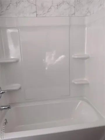 $287,000 | 12747 Highway 61, Bowling Green, MO 63334