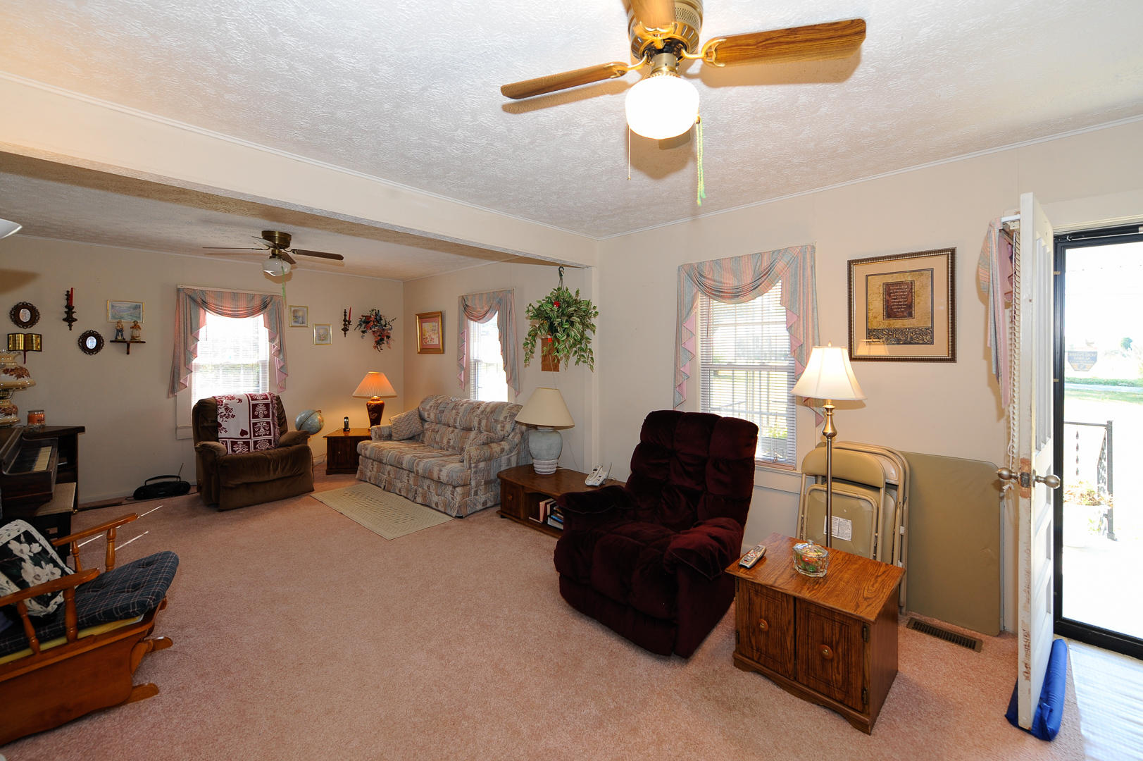 136 South Springview Road Maryville, TN 37801 - Photo 5 of 33 _DSC6640