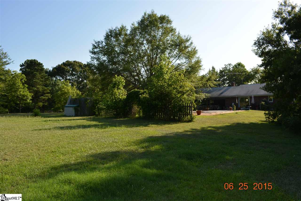 1710 Georgia Road Gray Court, SC 29645 - Photo 30 of 36