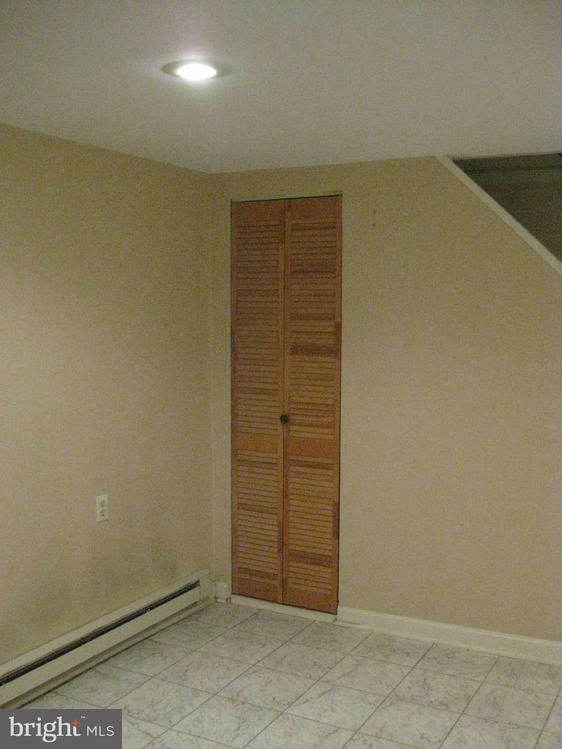1728 Pin Oak Road Baltimore, MD 21234 - Photo 15 of 19 an empty room with closet