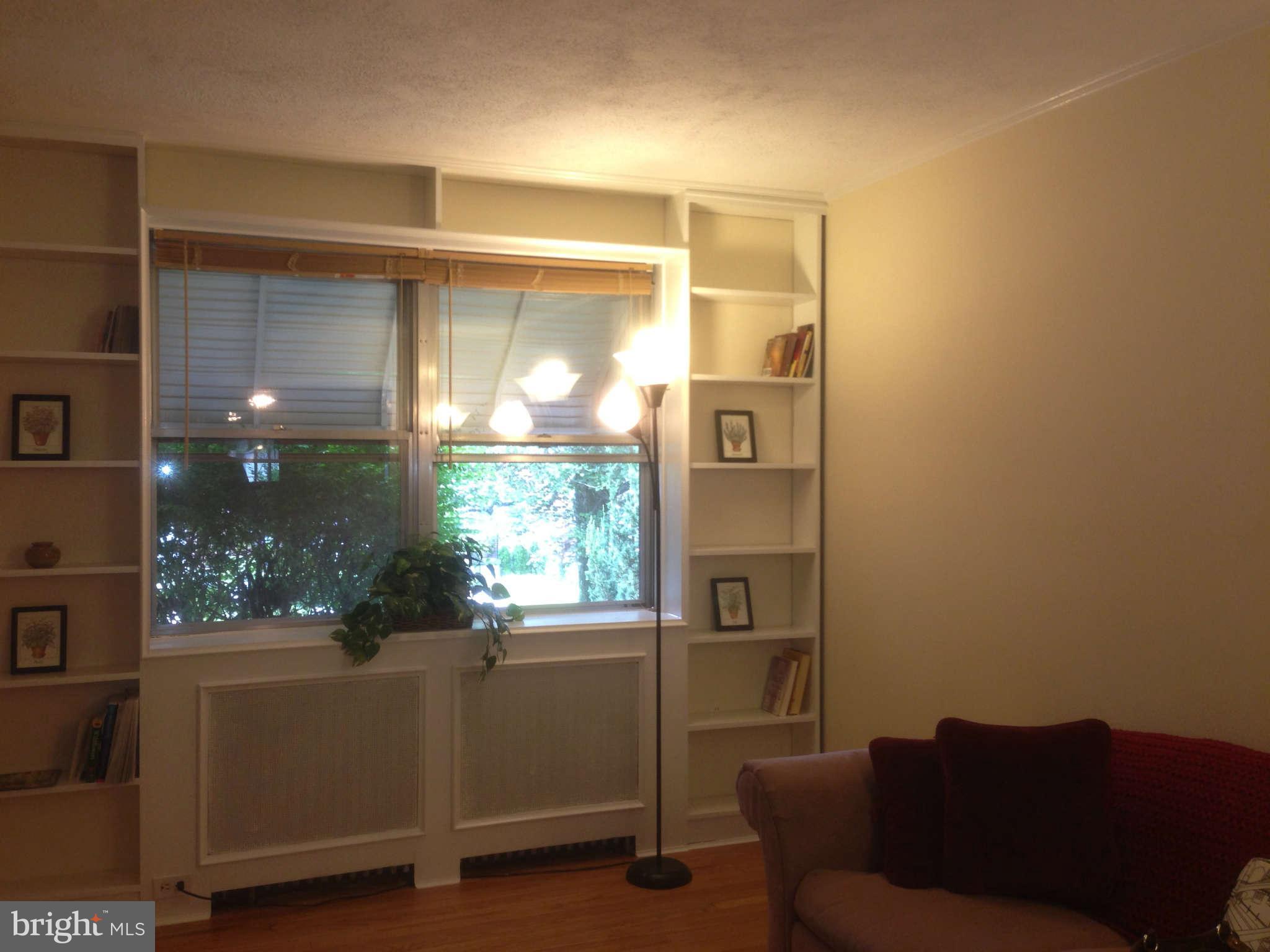 1728 Pin Oak Road Baltimore, MD 21234 - Photo 3 of 19 a living room with furniture and a window