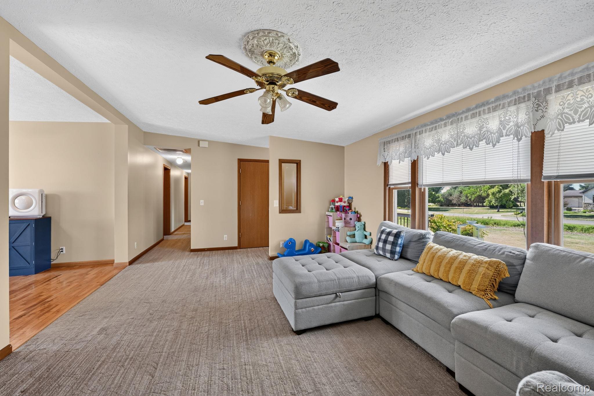 9889 Ditch Road Chesaning, MI 48616 - Photo 13 of 71 13-web-or-mls-DSC_8780.jpg
