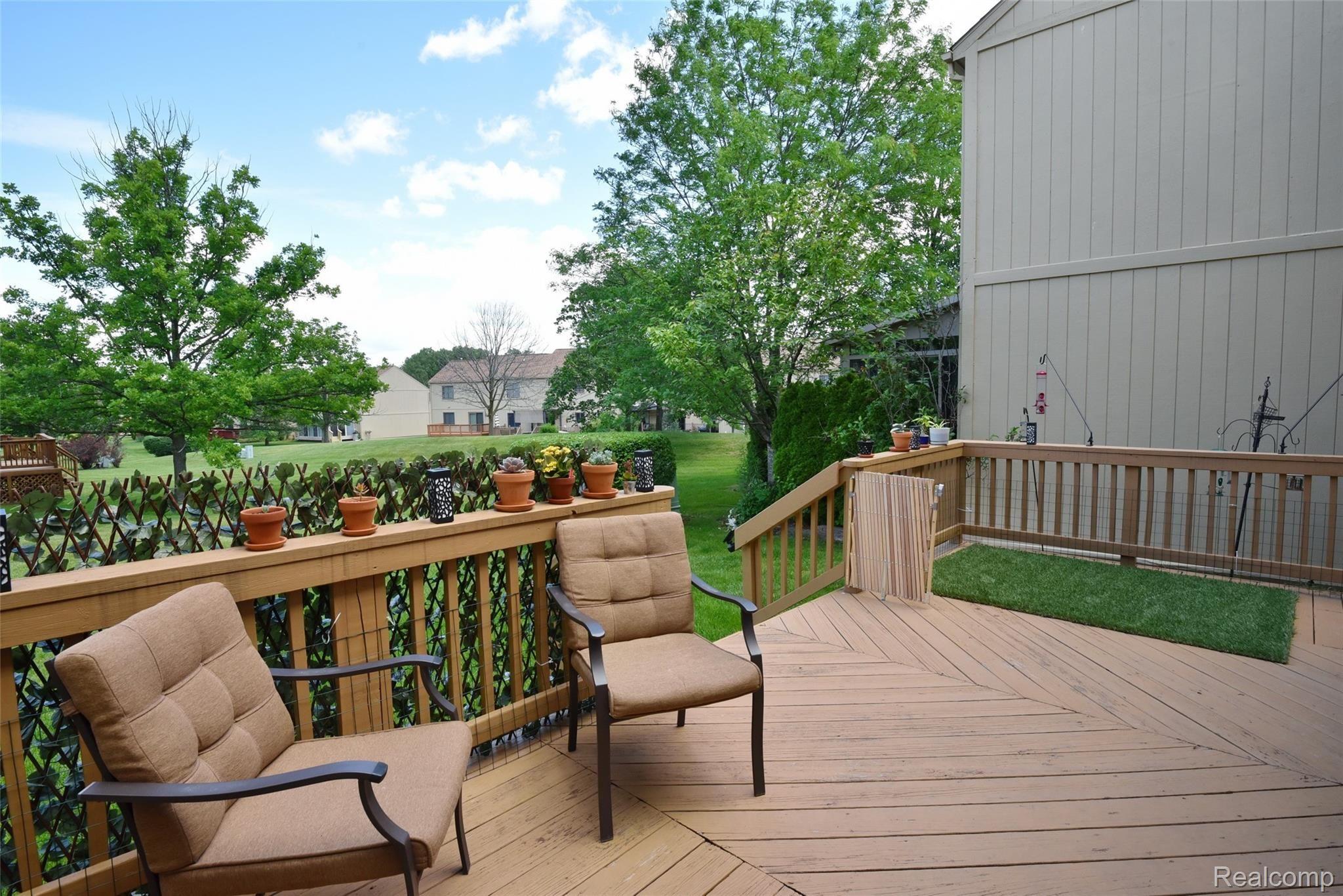 2259 Crystal Drive, Unit 32 Rochester, MI 48309 - Photo 30 of 37 2259 Crystal_30.JPG