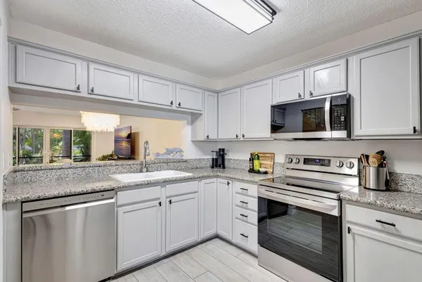 $3,900 | 1106 Ocean Dunes Circle, Jupiter, FL 33477