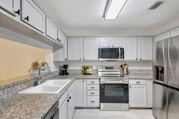 $3,900 | 1106 Ocean Dunes Circle, Jupiter, FL 33477