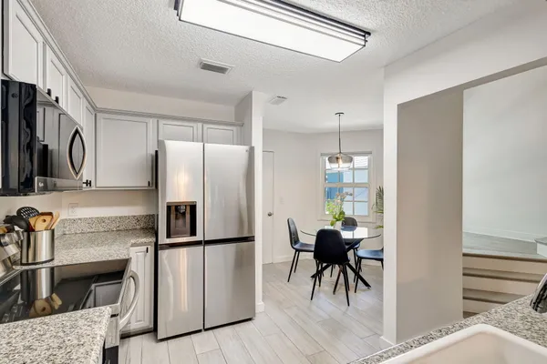 $3,900 | 1106 Ocean Dunes Circle, Jupiter, FL 33477