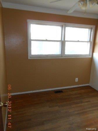 4539 Auburn Road Utica, MI 48317 - Photo 13 of 25 DSCN1007.JPG