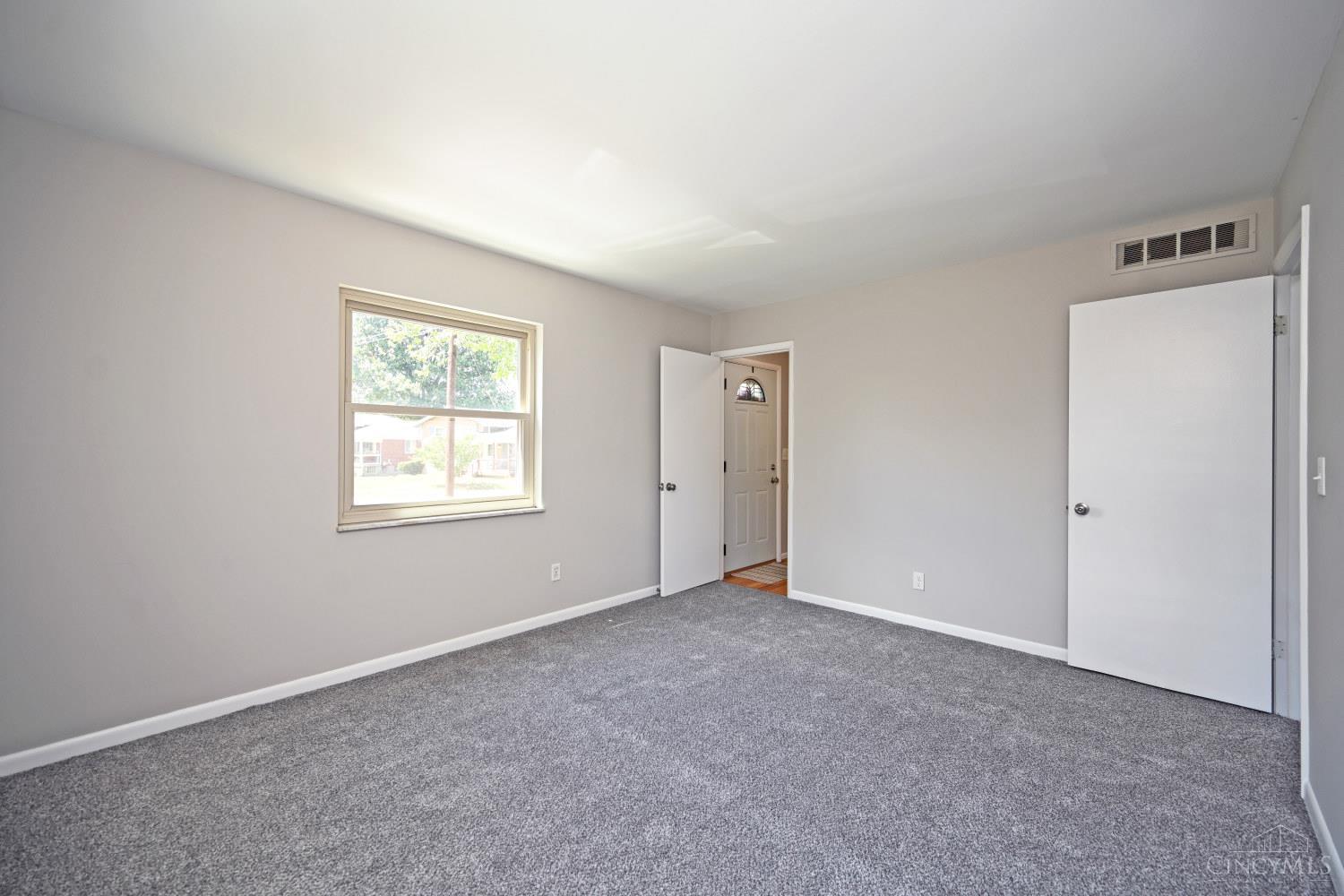 1301 Voll Road Cincinnati, OH 45230 - Photo 21 of 54 Gallery Image 21