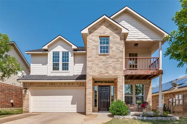 $399,000 | 1618 Wildflower Drive, Waxahachie, TX 75165