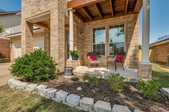 $399,000 | 1618 Wildflower Drive, Waxahachie, TX 75165