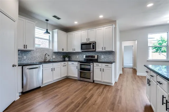 $399,000 | 1618 Wildflower Drive, Waxahachie, TX 75165