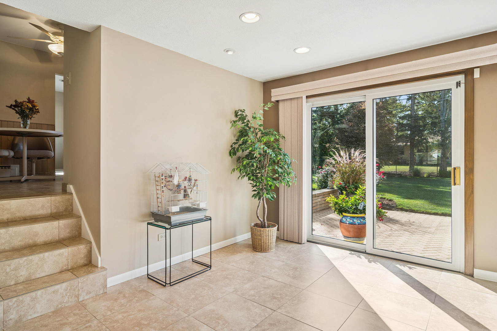 450 Little Path Road Des Plaines, IL 60016 - Photo 11 of 26 Gallery Image 11