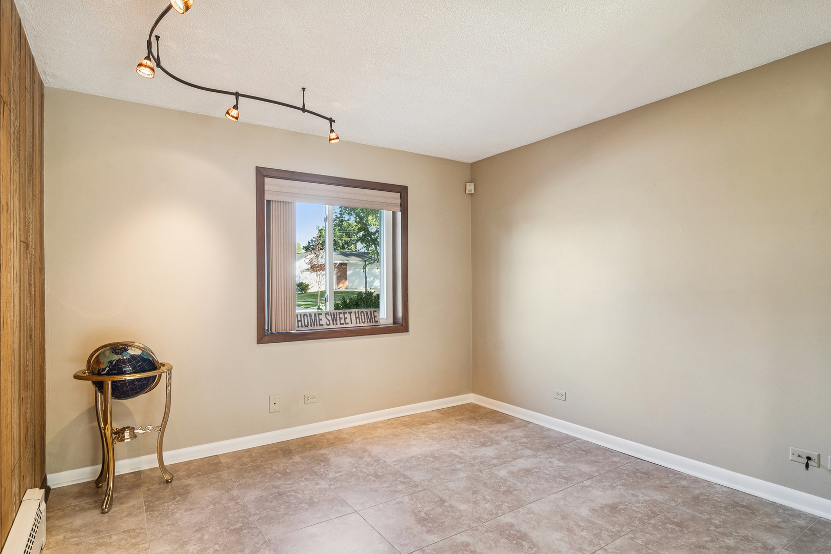 450 Little Path Road Des Plaines, IL 60016 - Photo 14 of 26 Gallery Image 14