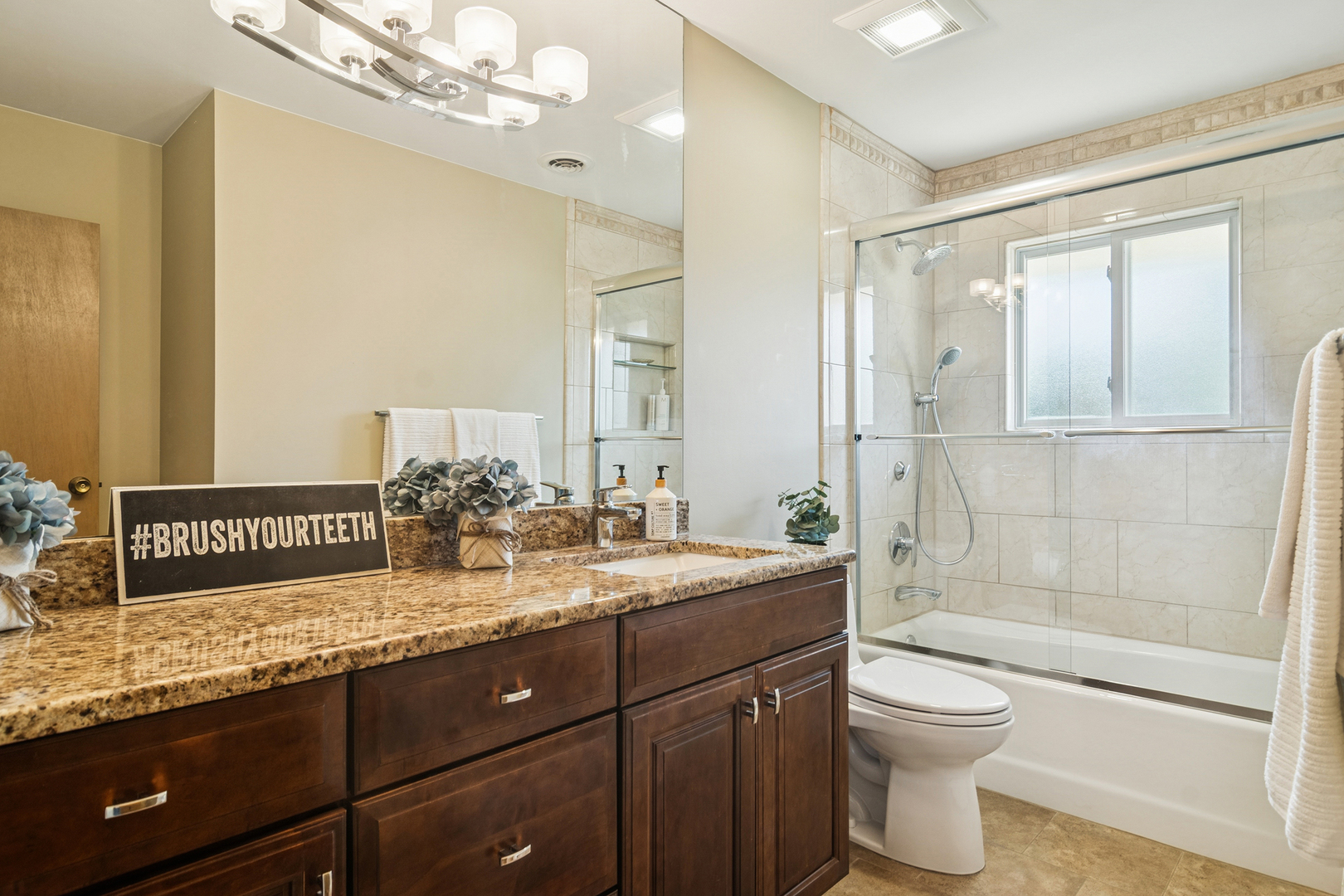 450 Little Path Road Des Plaines, IL 60016 - Photo 19 of 26 Gallery Image 19