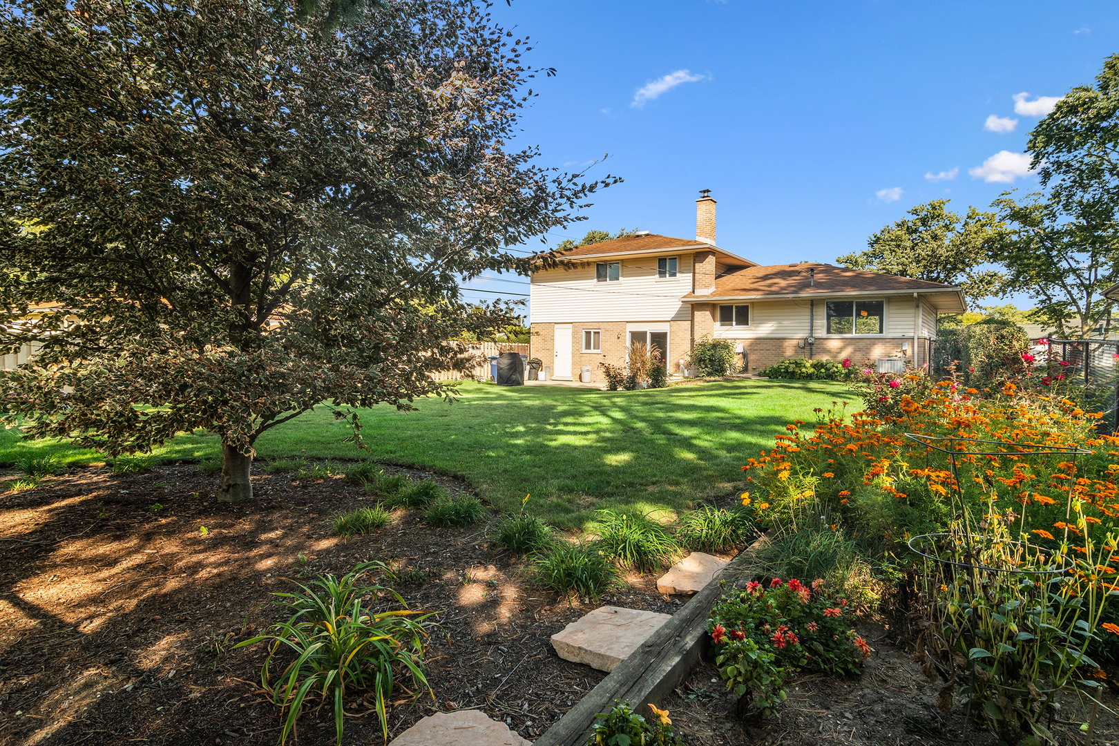 450 Little Path Road Des Plaines, IL 60016 - Photo 21 of 26 Gallery Image 21