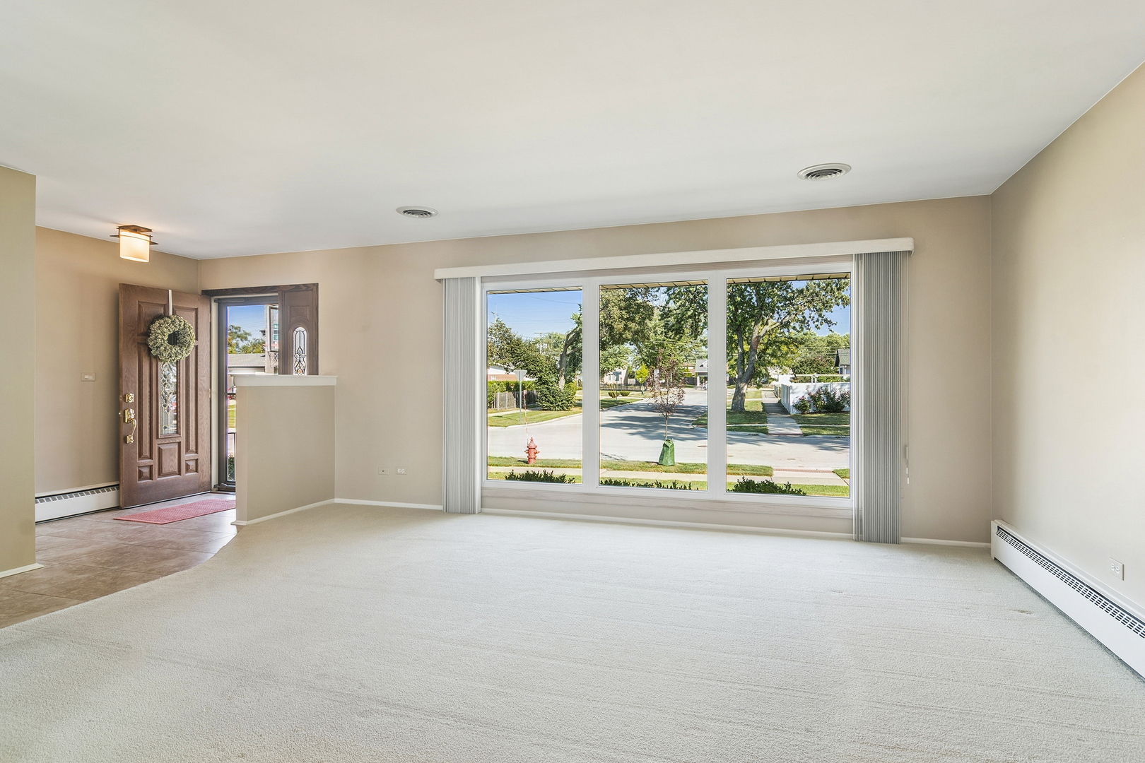 450 Little Path Road Des Plaines, IL 60016 - Photo 5 of 26 Gallery Image 5