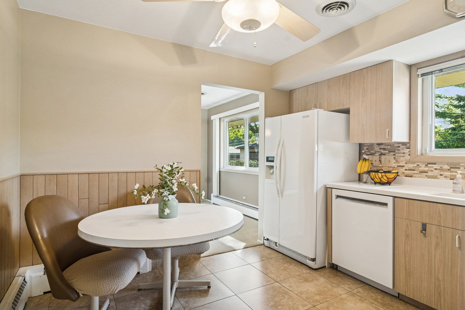 450 Little Path Road Des Plaines, IL 60016 - Photo 9 of 26 Gallery Image 9