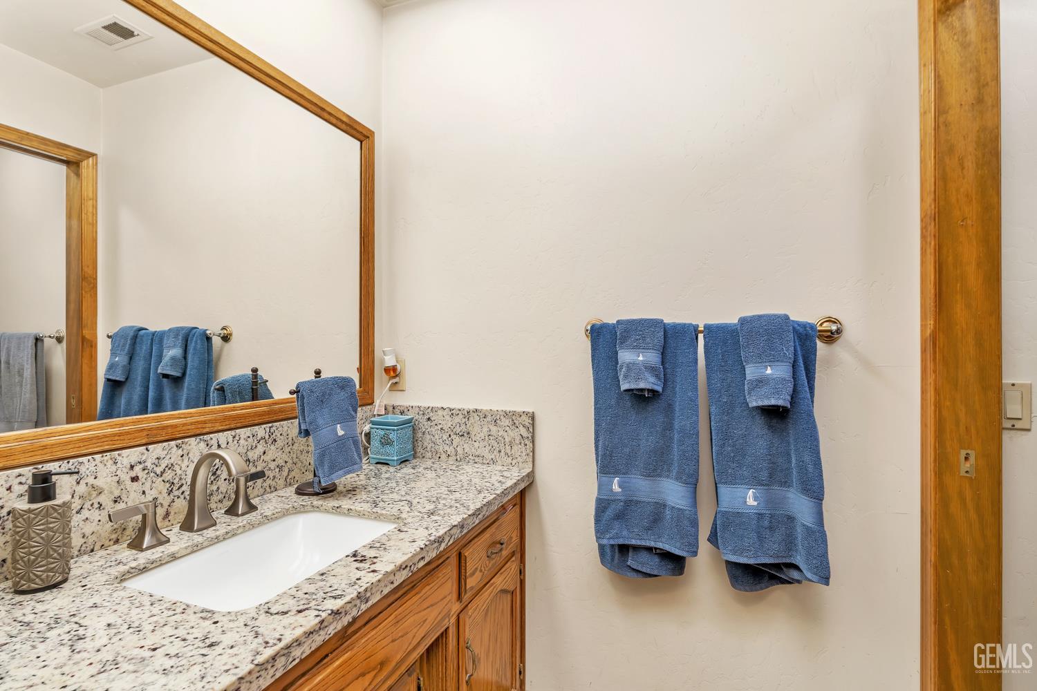 Undisclosed Address Bakersfield, CA 93313 - Photo 18 of 27