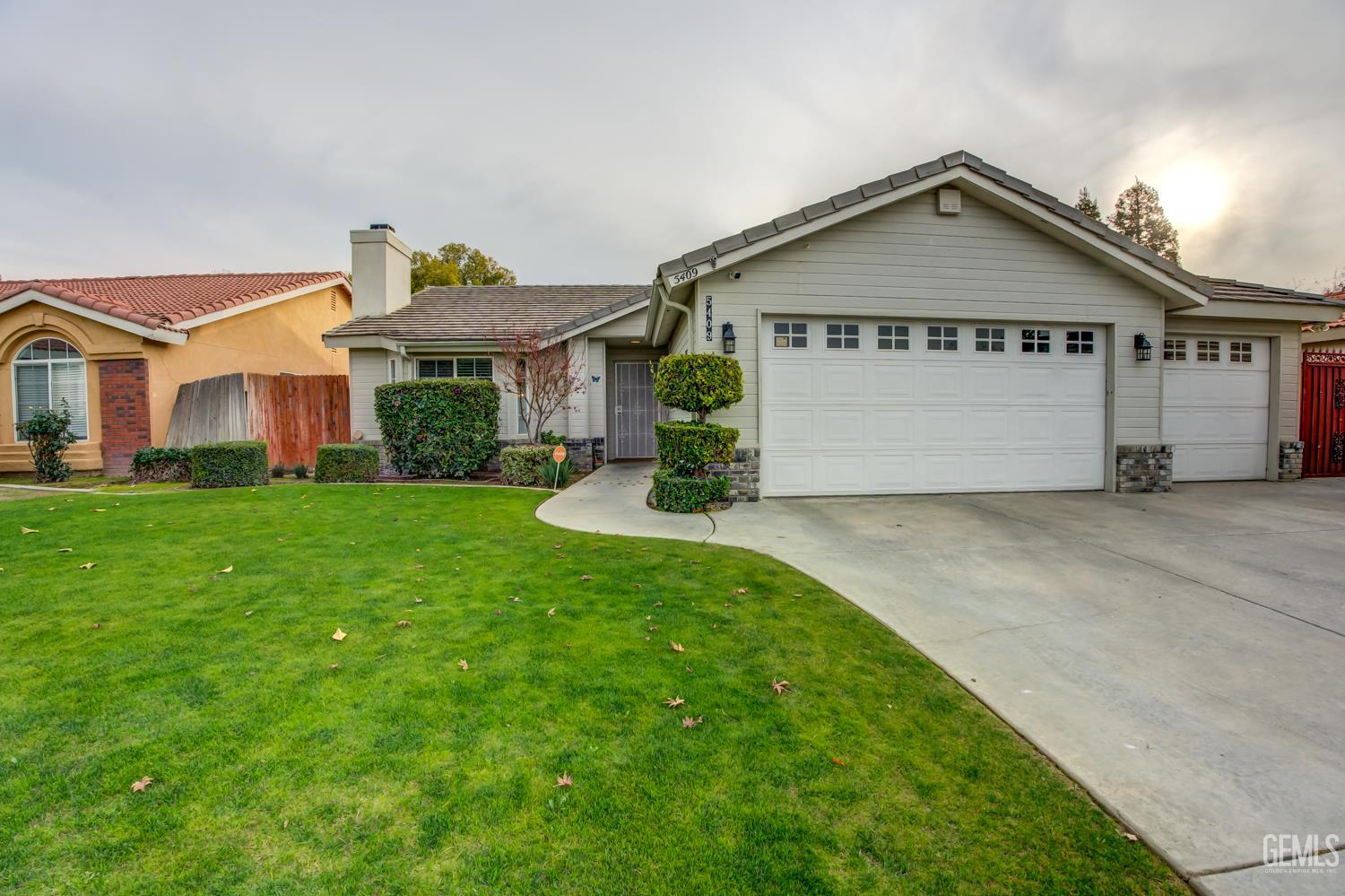 Undisclosed Address Bakersfield, CA 93313 - Photo 3 of 27