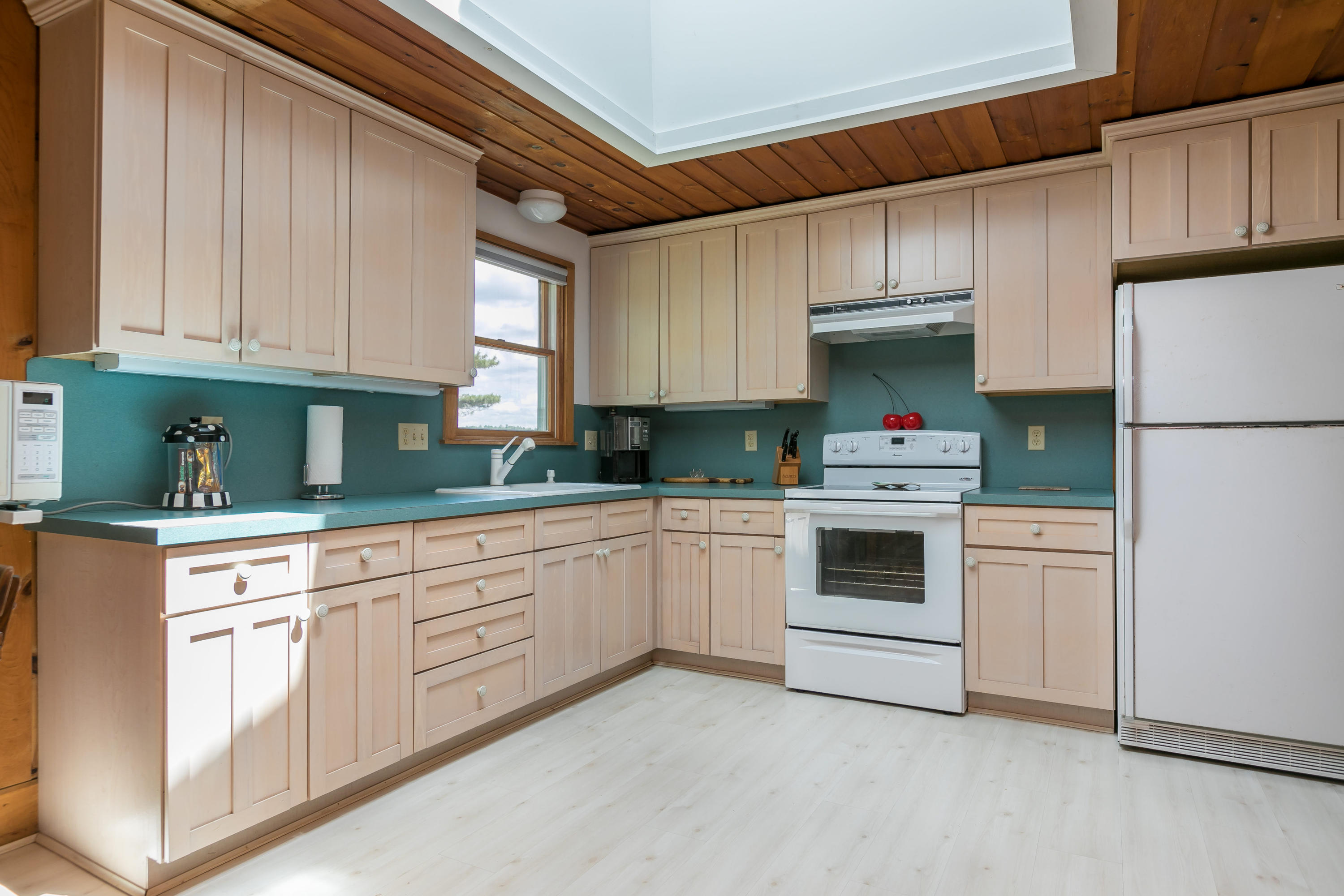 583 Anderson Road Sebago, ME 04029 - Photo 24 of 46 Kitchen