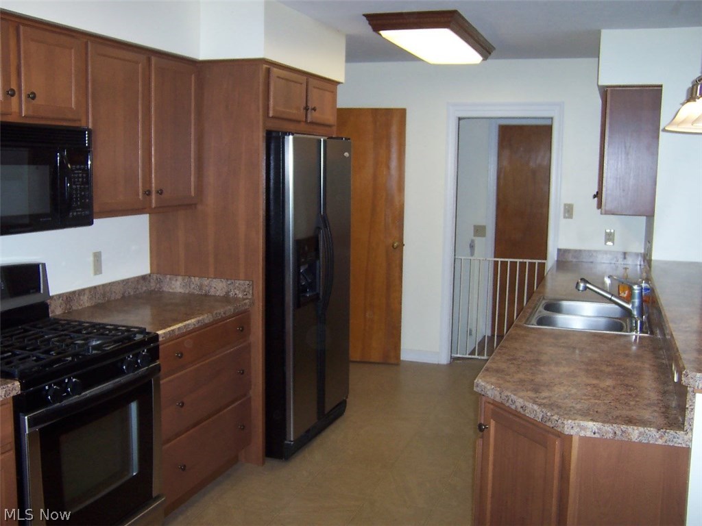 4226 Burgett Road Canfield, OH 44406 - Photo 31 of 34 Gallery Image 31