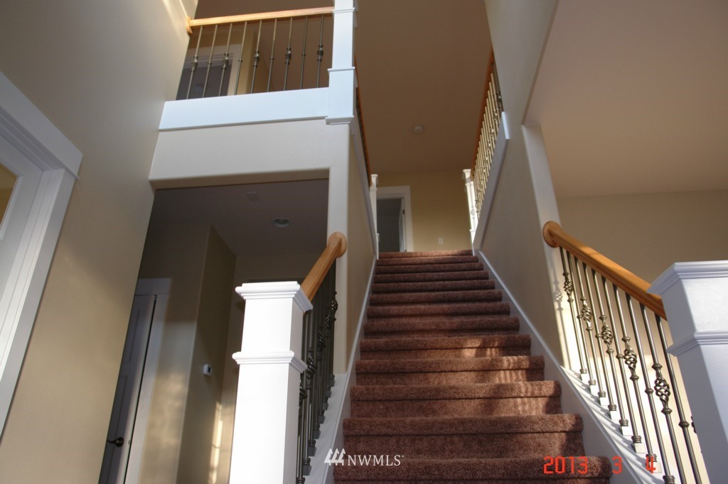 2632 Edmonds Avenue Northeast Renton, WA 98056 - Photo 5 of 15
