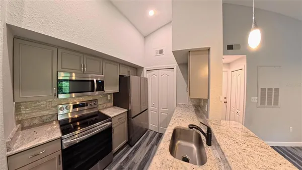 $1,950 | 4102 Central Sarasota Parkway, Unit 924, Sarasota, FL 34238