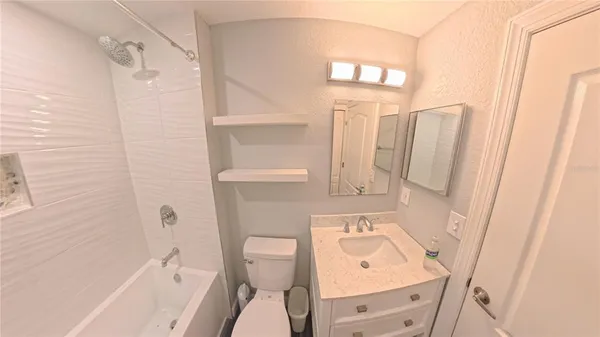 $1,950 | 4102 Central Sarasota Parkway, Unit 924, Sarasota, FL 34238