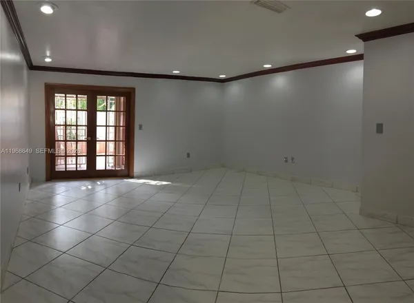 $2,400 | 13444 Southwest 62nd Street, Unit 107F, Miami, FL 33183
