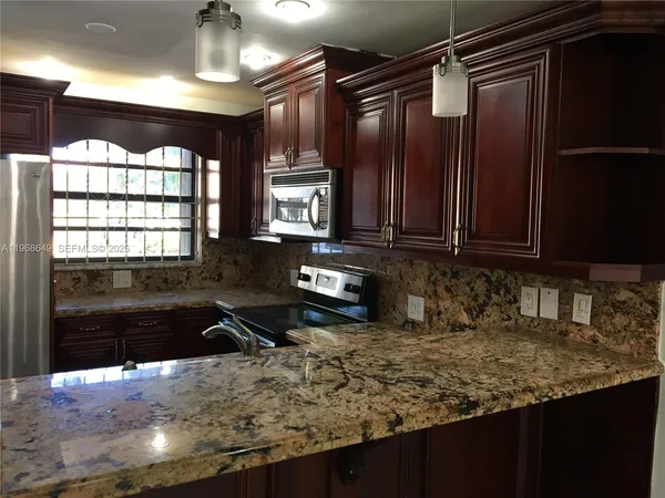 $2,400 | 13444 Southwest 62nd Street, Unit 107F, Miami, FL 33183