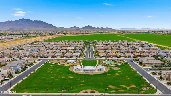 $615,000 | 2208 East Palmdale Lane, Gilbert, AZ 85298