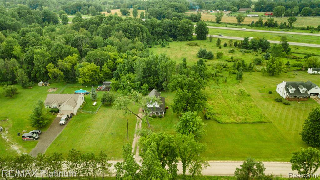 5900 Layton Road Fowlerville, MI 48836 - Photo 22 of 25