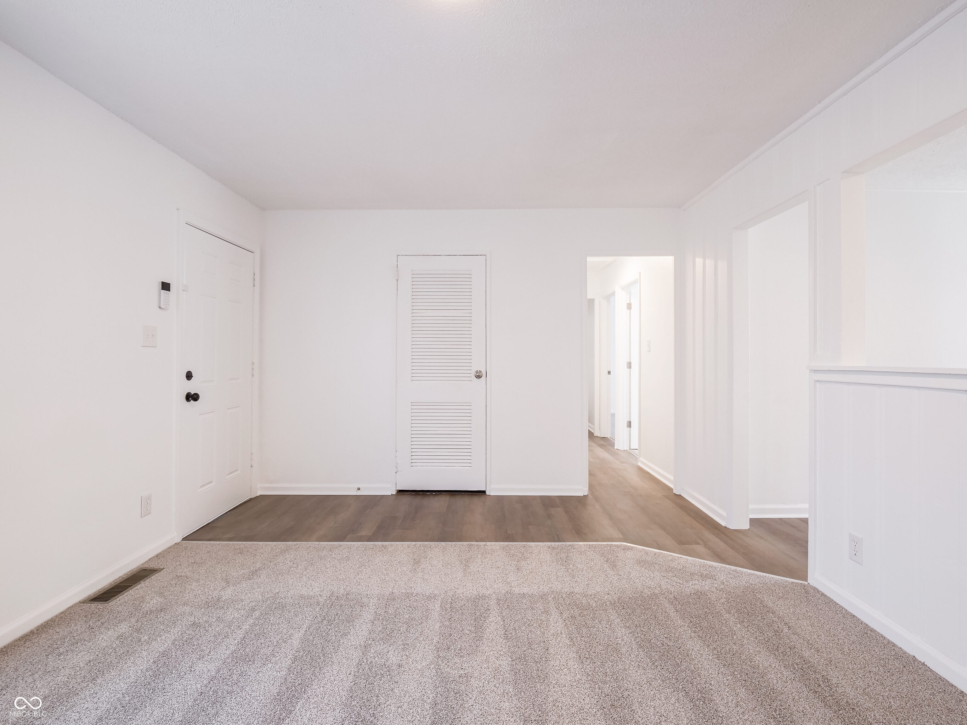 3042 Danbury Road Indianapolis, IN 46222 - Photo 13 of 43