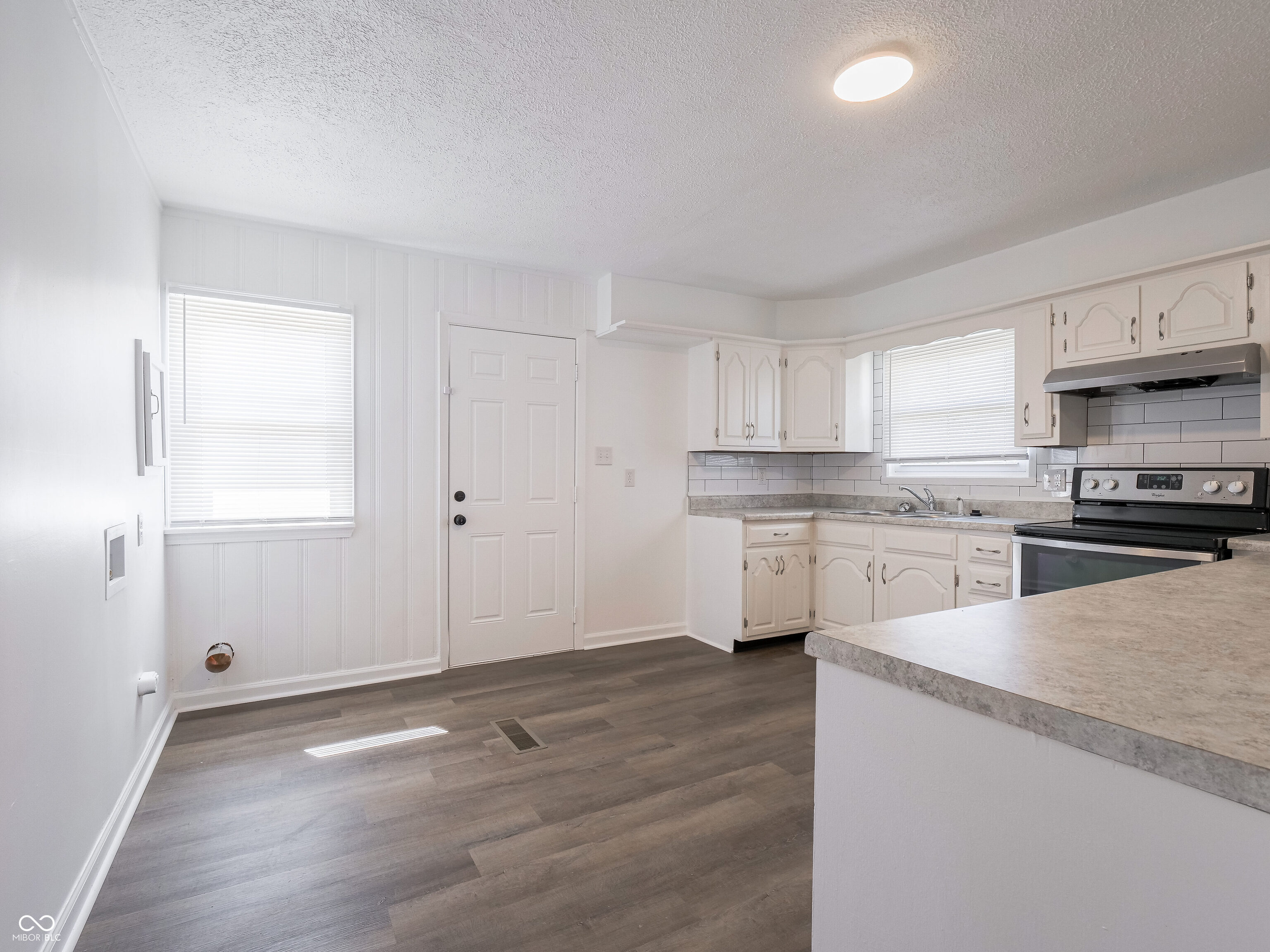 3042 Danbury Road Indianapolis, IN 46222 - Photo 14 of 43